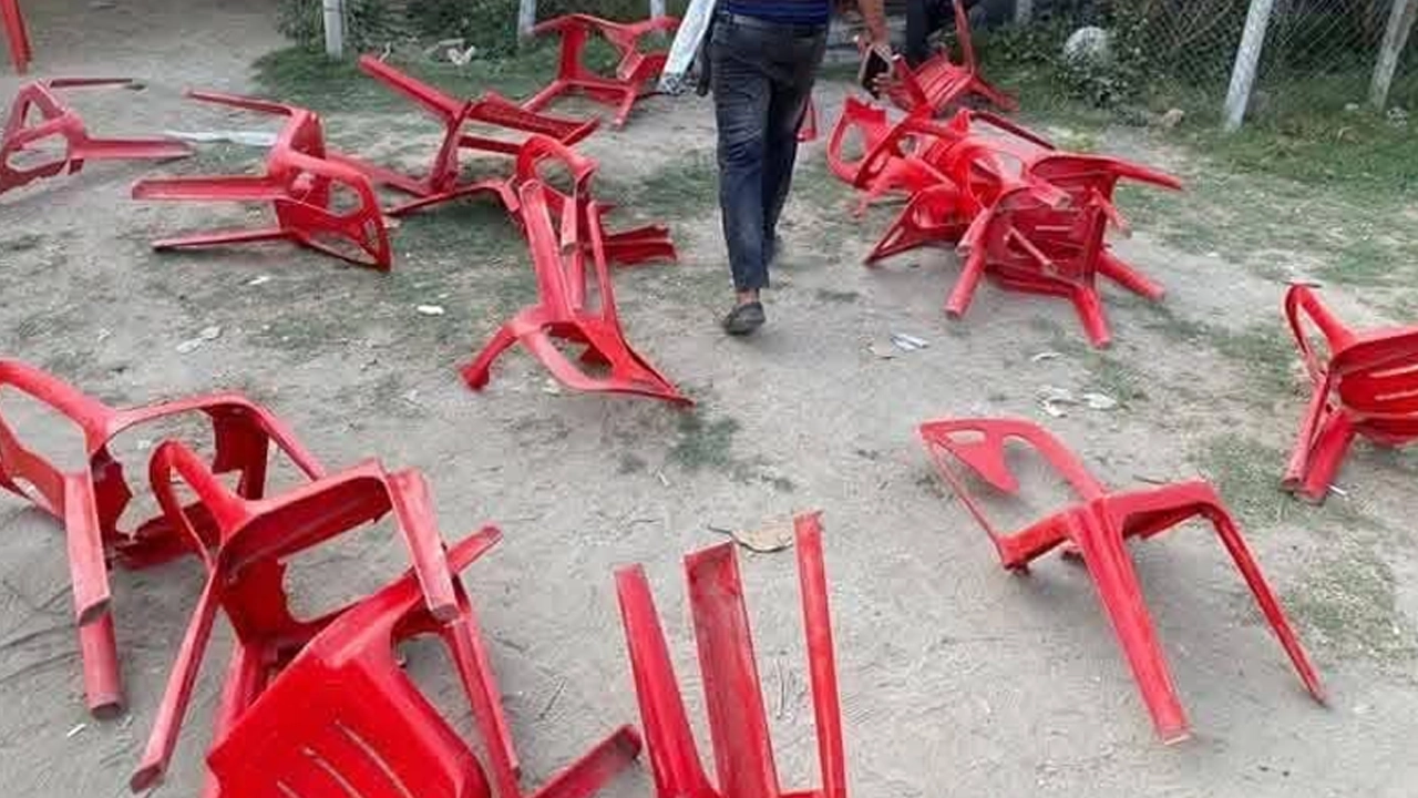 টিসিবির পণ্য ভাগাভাগি নিয়ে বিএনপির দুপক্ষের সংঘর্...