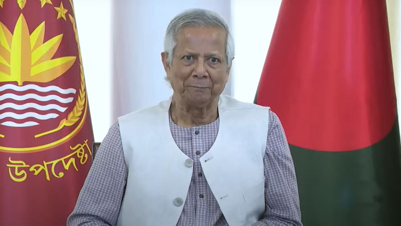 অর্থনীতির সূচকগুলো ইতিবাচক ধারায় ফিরতে শুরু করেছে...