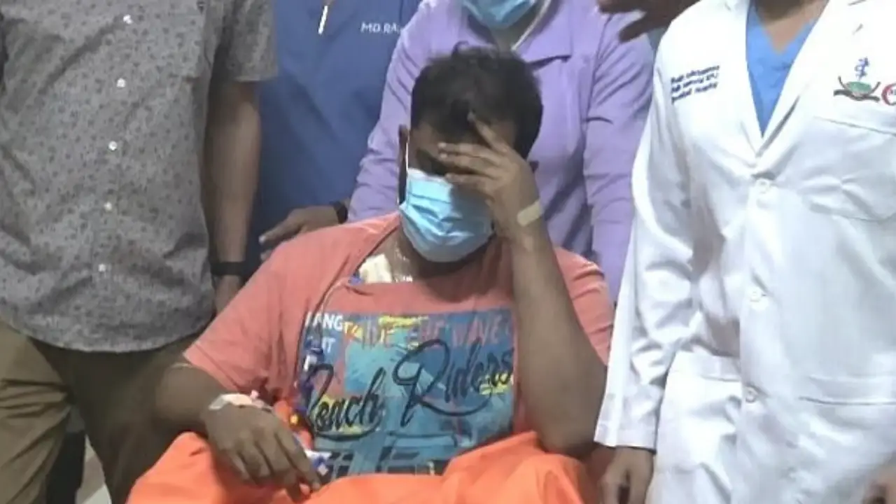 হাসপাতাল ছেড়ে বাসায় ফিরলেন তামিম...