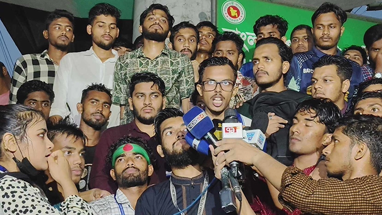 সারা দেশে পলিটেকনিক শিক্ষার্থীদের নতুন কর্মসূচি ঘো...