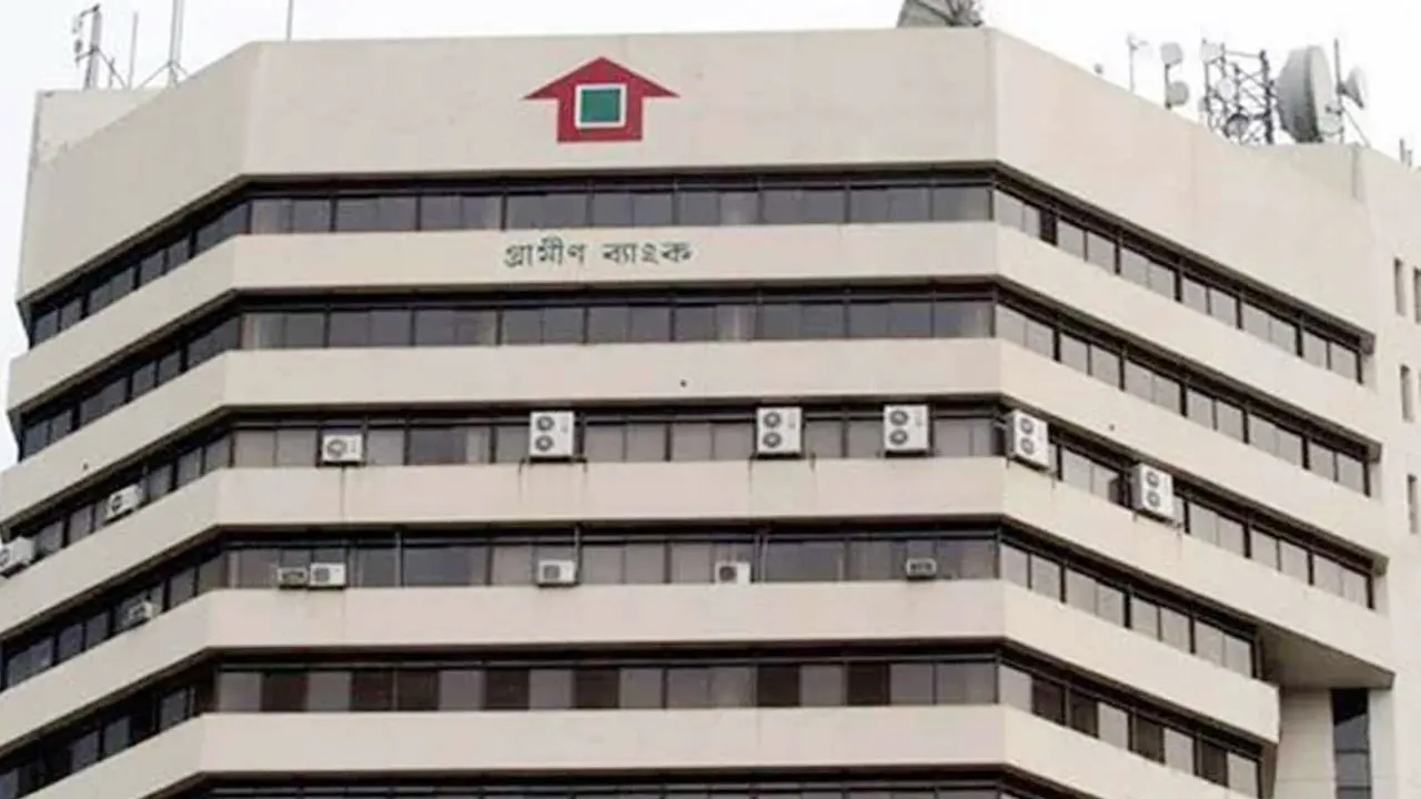 গ্রামীণ ব্যাংকে মালিকানা কমল সরকারের...