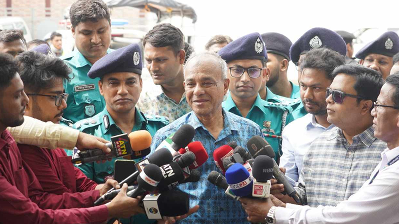 পুলিশ সদস্যদের যে সুখবর দিলেন স্বরাষ্ট্র উপদেষ্টা...