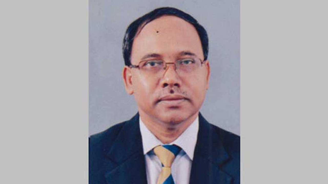 ‘বিতর্কিত’ সাবেক রাষ্ট্রদূত সুফিউর প্রধান উপদেষ্টা...