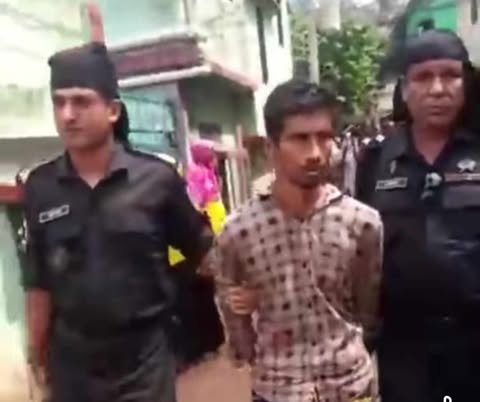 আশুলিয়ায় র‍্যাবের অভিযান, বিদেশি পিস্তল ও গুলিসহ য...