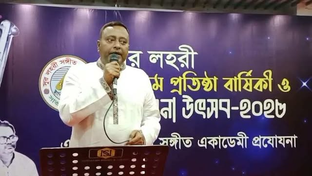 আমি মাদক,ছিনতাই,চাঁদাবাজীর বিরুদ্ধে যুদ্ধ ঘোষনা কর...