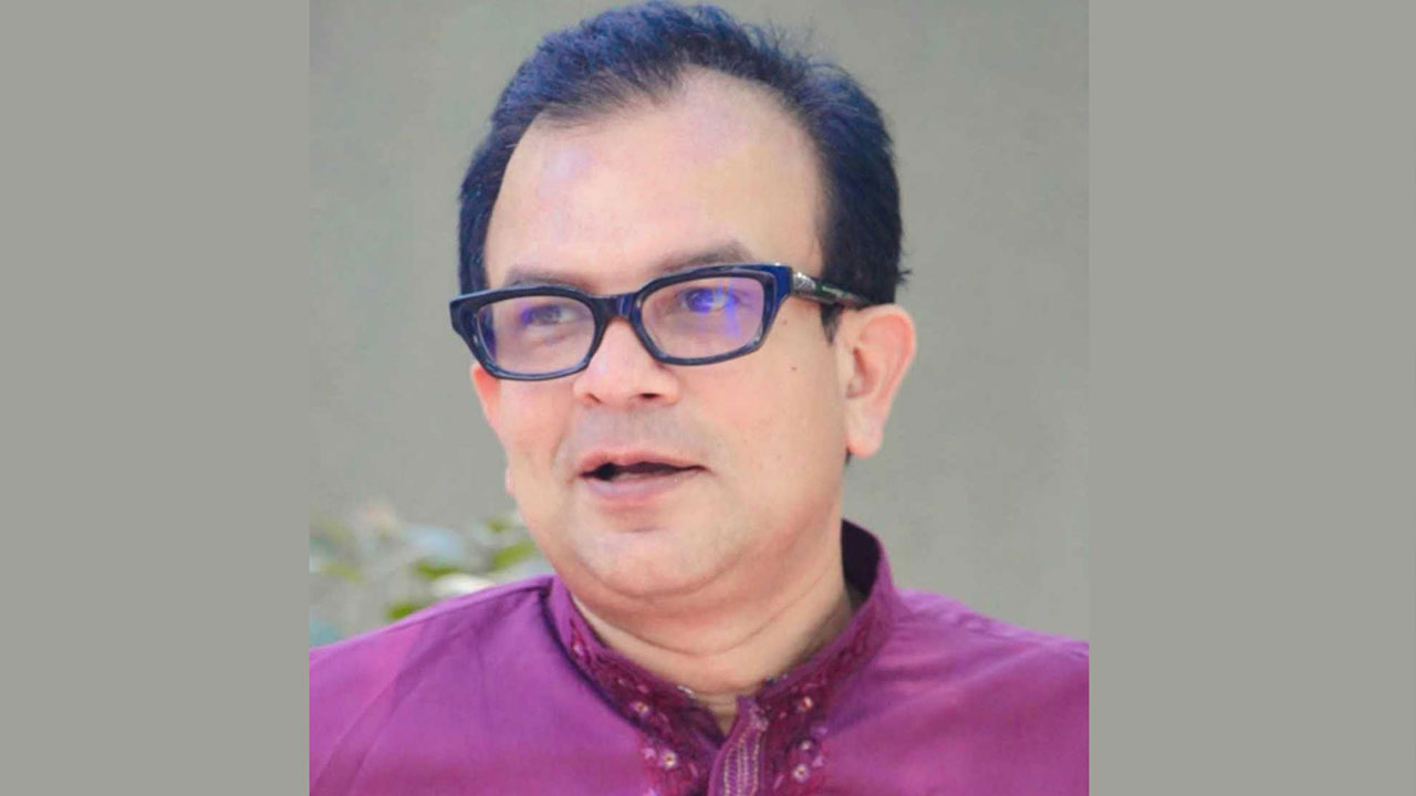 থাইল্যান্ড পালানোর সময় বিএনপি নেতা আটক...