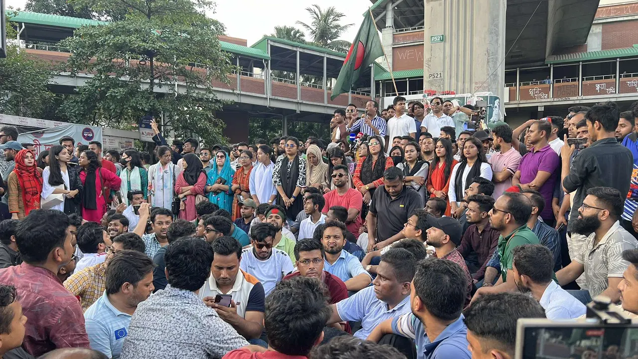 যমুনা ঘেরাওয়ের হুঁশিয়ারি ছাত্রদলের...