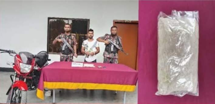 যশোরের বেনাপোল সীমান্তে ৫০০ গ্রাম হেরোইনসহ আটক -১...