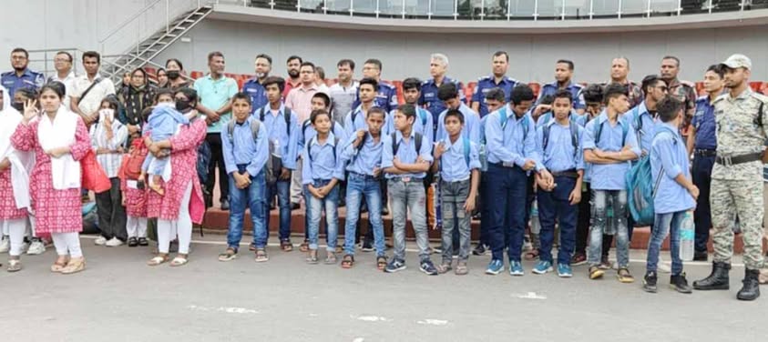 বেনাপোল বর্ডার দিয়ে ভারত থেকে ফিরলো ৩৬ শিশু কিশোর...