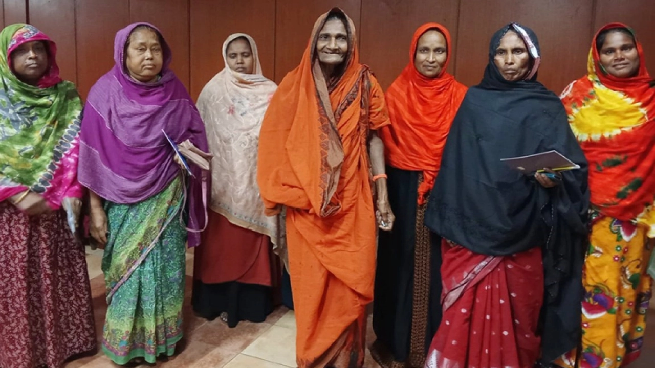 সাপ্তাহিক ছুটির দাবি গৃহকর্মীদের...