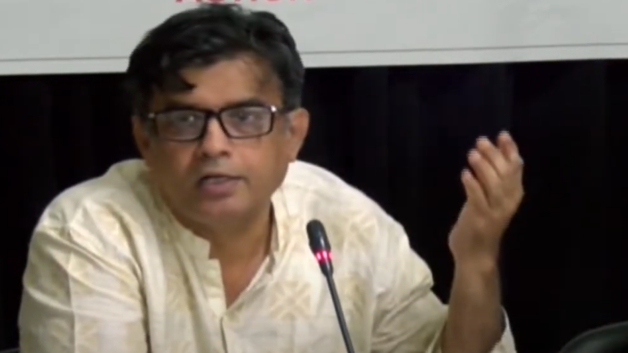 গণমাধ্যমের স্বাধীনতা নিশ্চিতে সরকার আন্তরিকভাবে কা...