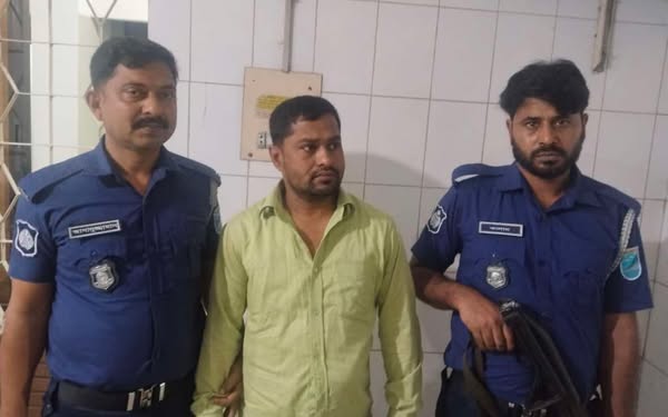 সাভারে শীর্ষ সন্ত্রাসী ও হত্যা মামলার আসামি যুবলীগ...
