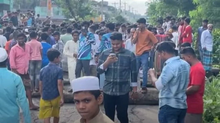 লক্ষ্মীপুরে বাসচাপায় মাদরাসাছাত্রী নিহত, আড়াই ঘণ্ট...