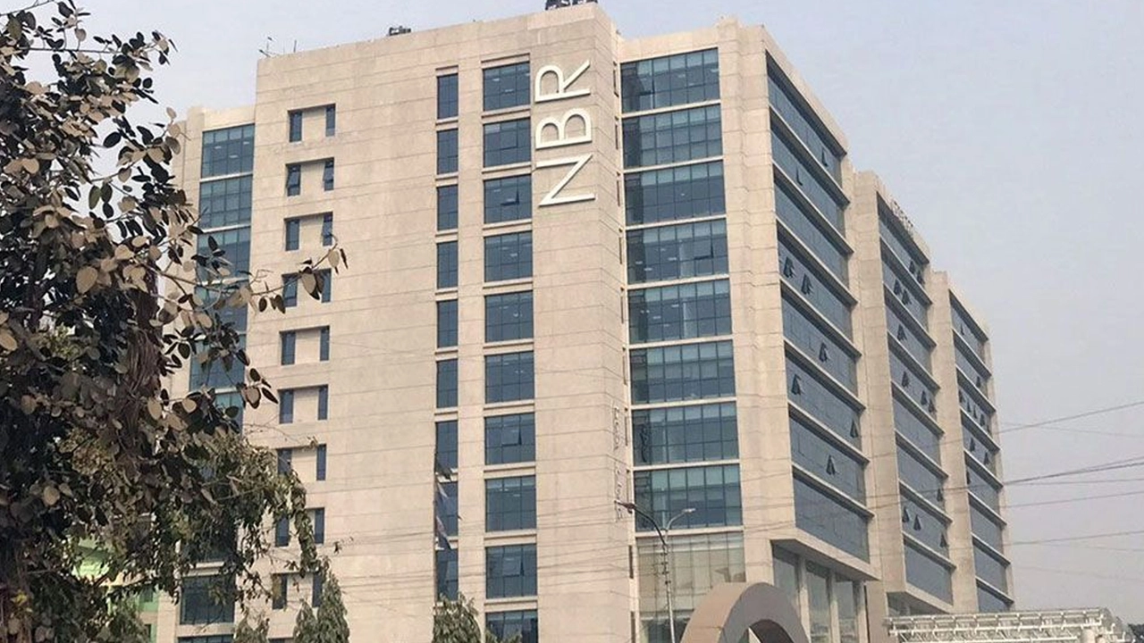 এনবিআরের আরও এক কর্মকর্তাকে বাধ্যতামূলক অবসর...