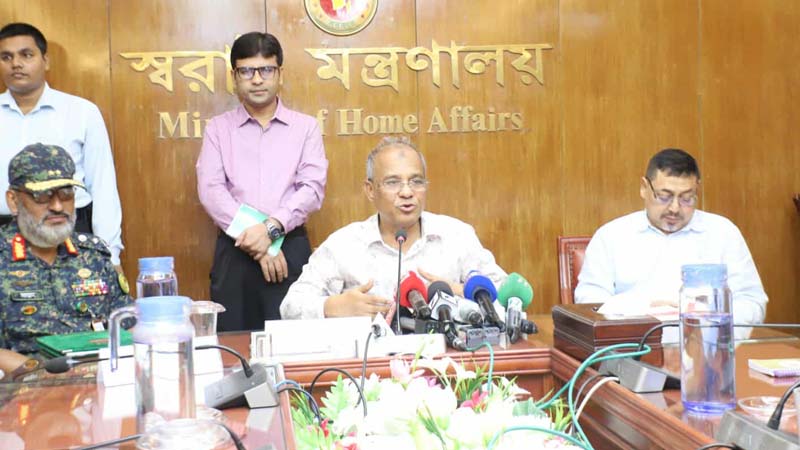 ৫ আগস্ট নিয়ে আতঙ্কের কোনও কারণ নেই: স্বরাষ্ট্র উপদ...