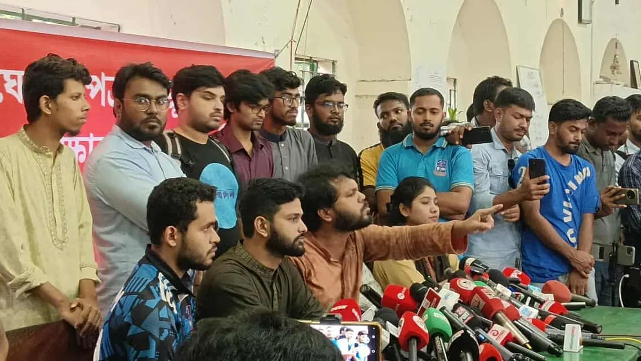 তত্ত্বাবধায়ক সরকার গঠনের আহ্বান ইনকিলাব মঞ্চের...
