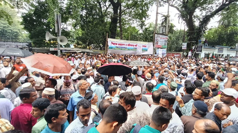 সরকারকে এক মাসের আলটিমেটাম শিক্ষকদের...