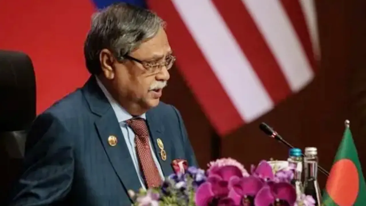 যে নীতিতে সরানো হলো রাষ্ট্রপতির ছবি...