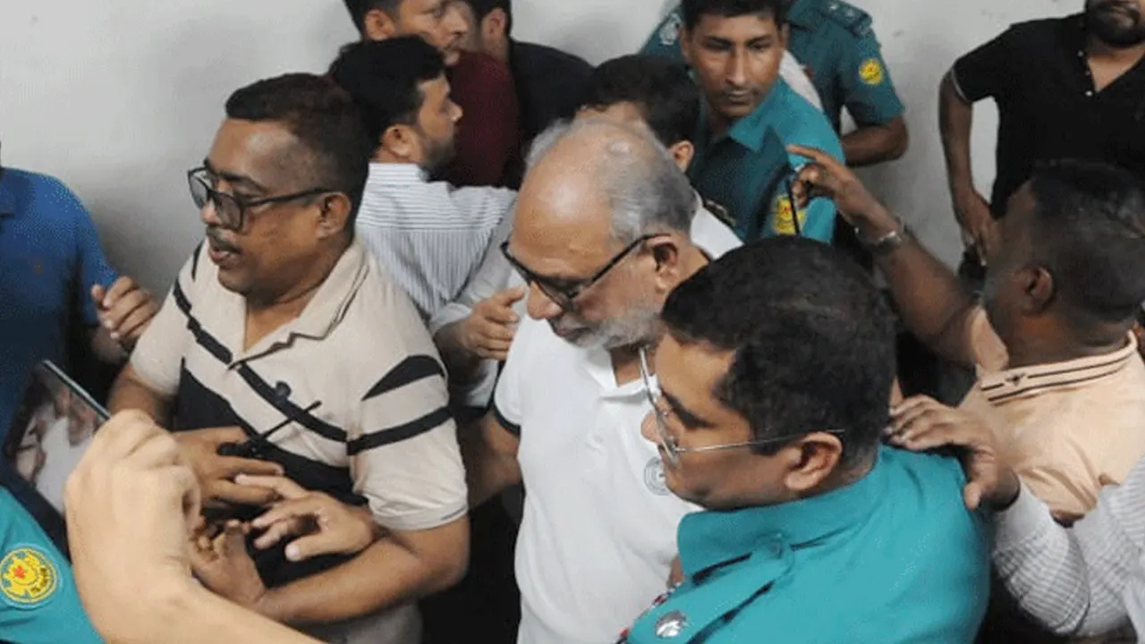 ডিবি কার্যালয়ে লতিফ সিদ্দিকী...