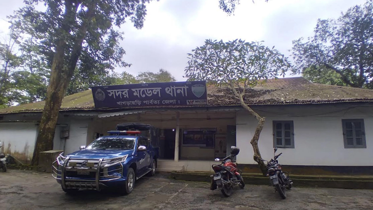খাগড়াছড়িতে হামলা-ভাঙচুর ও হত্যার ঘটনায় ৩ মামলা...