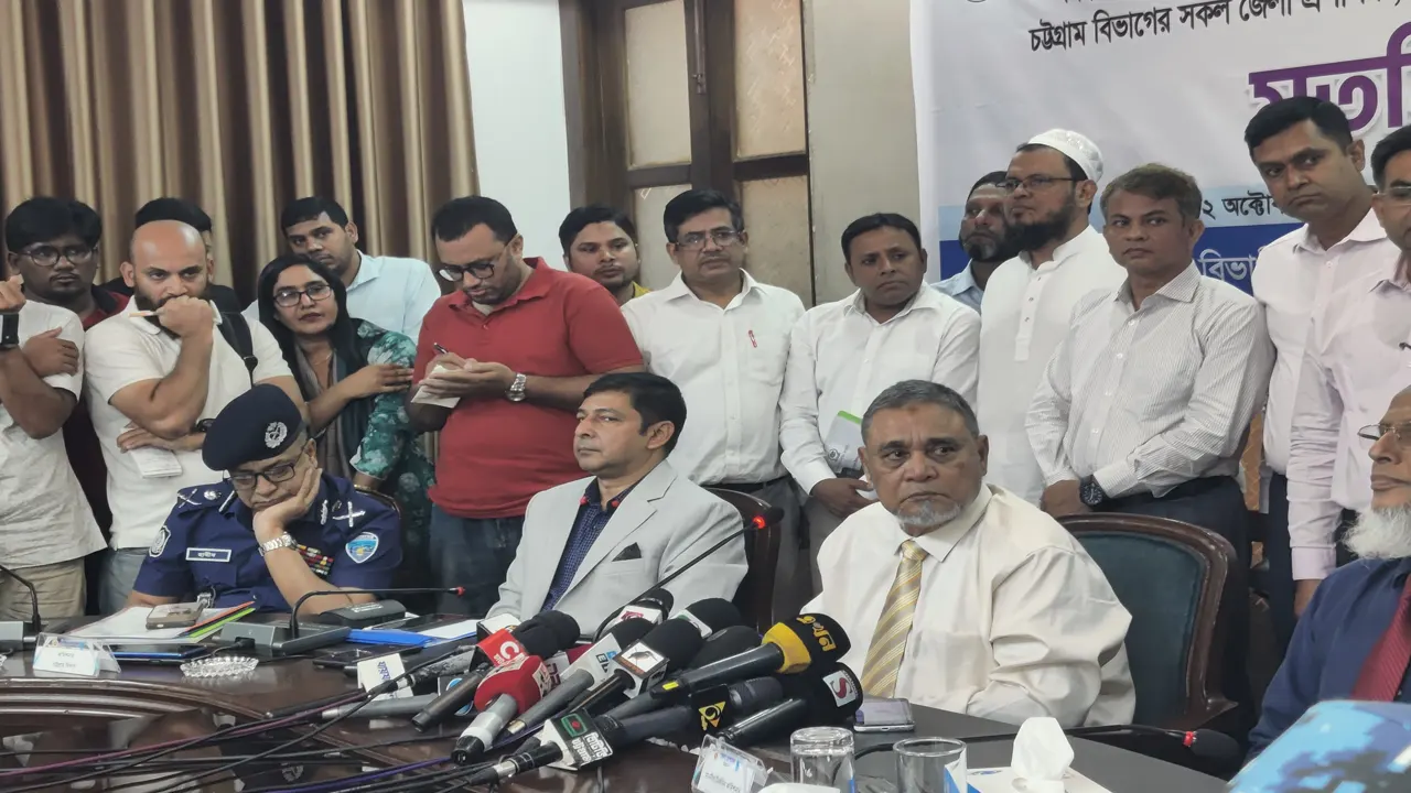 রাতের অন্ধকারে ভোট চাই না : সিইসি...