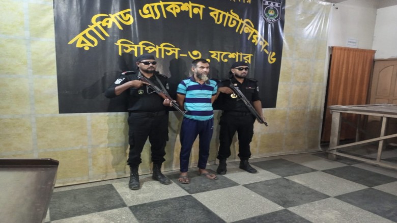 ফিলিং স্টেশনের ম্যানেজার নাহিদ হত্যার অভিযুক্ত ট্র...